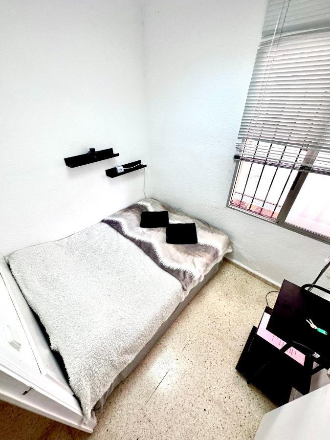 Las Habitaciones De Svetlana Alicante Exterior photo