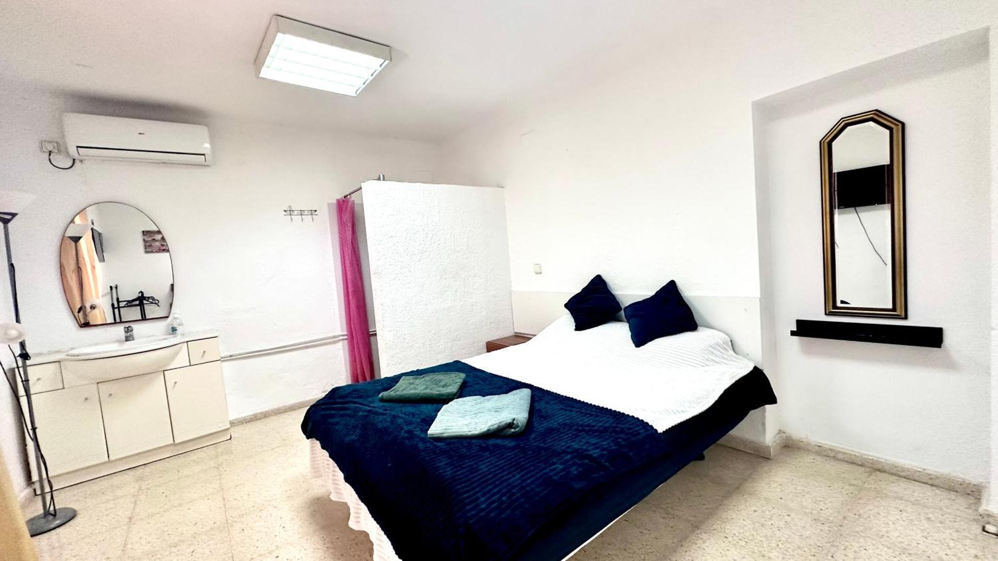 Las Habitaciones De Svetlana Alicante Exterior photo