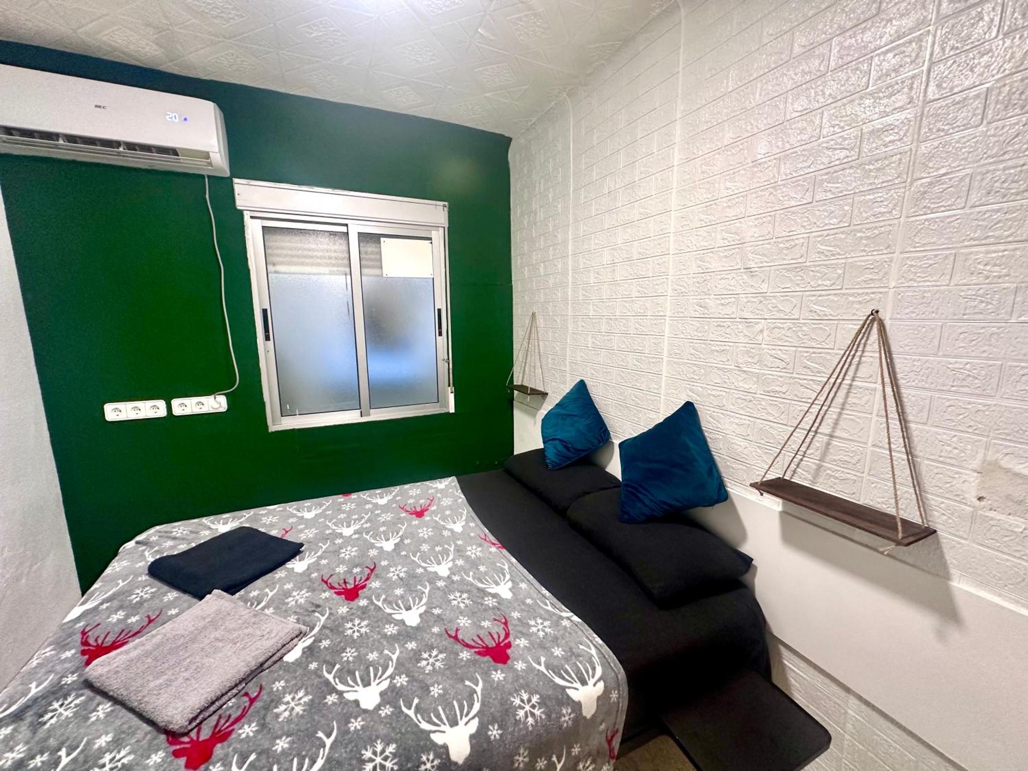 Las Habitaciones De Svetlana Alicante Exterior photo